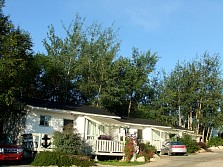 cabins123.jpg